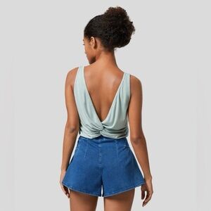 Halara Sprout Green U Neck Backless Twisted Casual Tank Top | NEW/NWOT!!💚